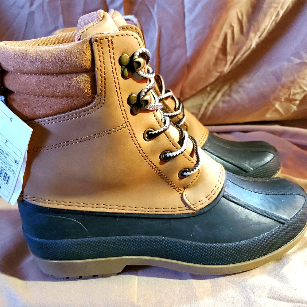 Winter boots